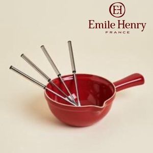 Emile Henry Fondue Pot with Pouring Rim